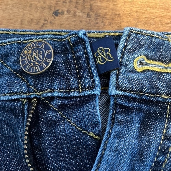 rock Republic jean shorts, size 10, in good condition - Picture 5 of 6